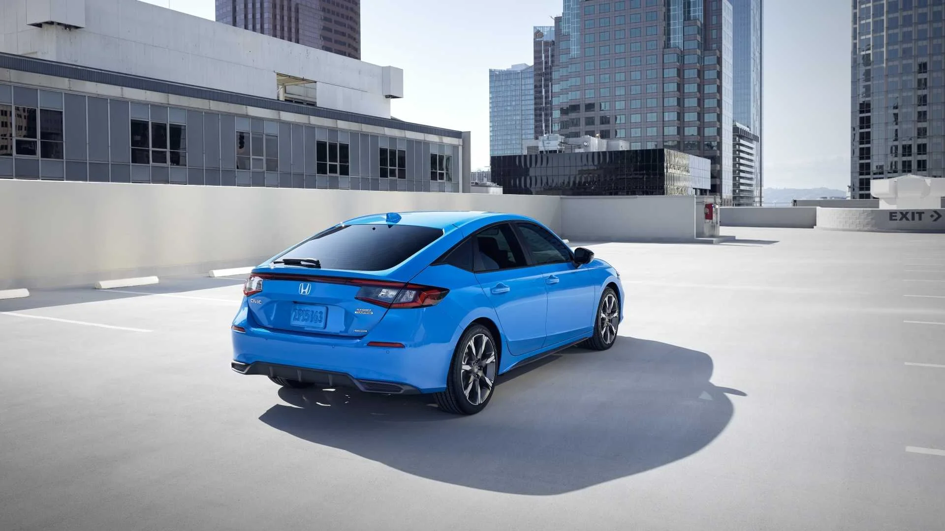 Rear 3/4 shot of a 2025 Honda Civic Hatchback