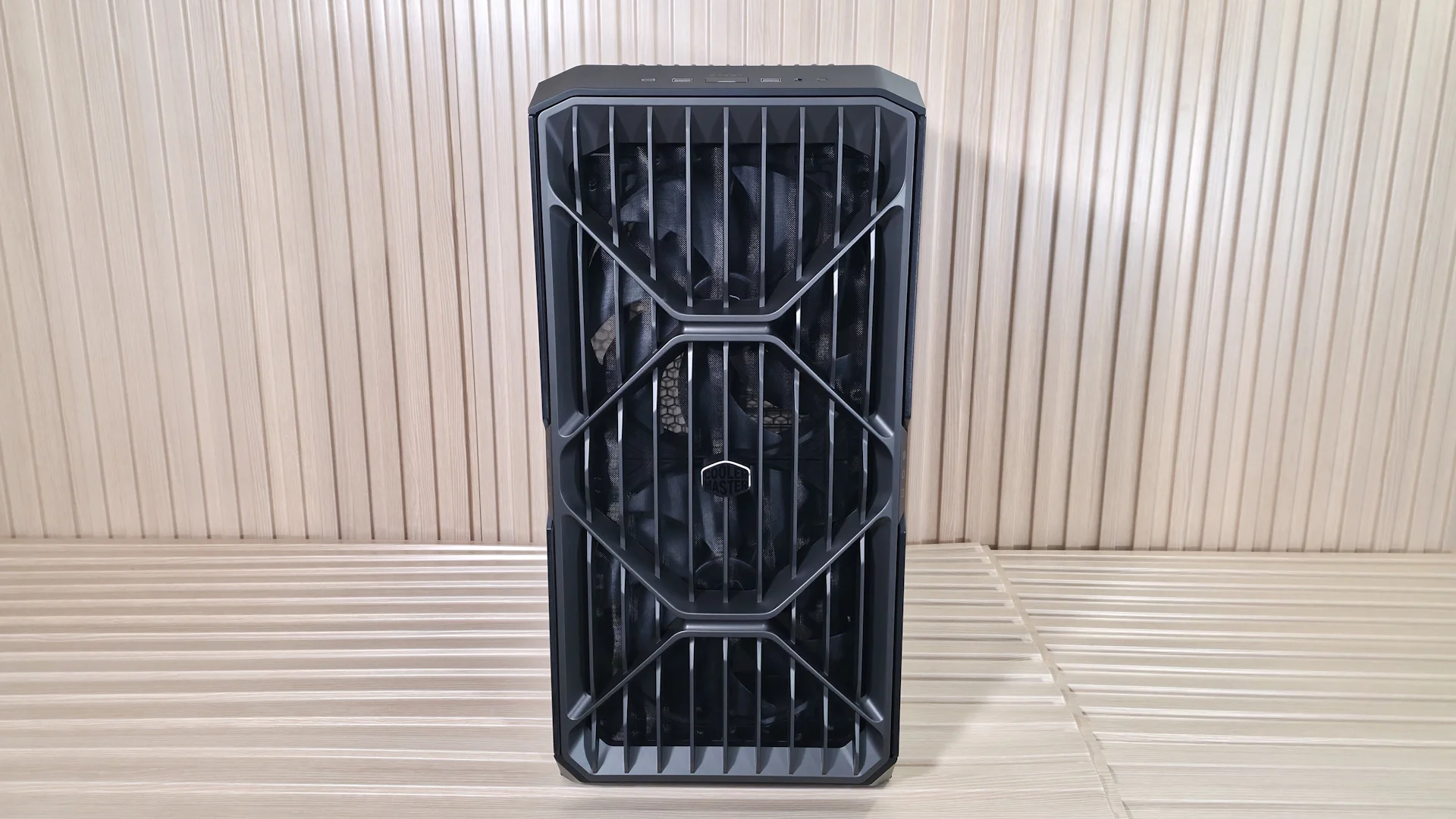 Cooler Master HAF II 500- Case outside