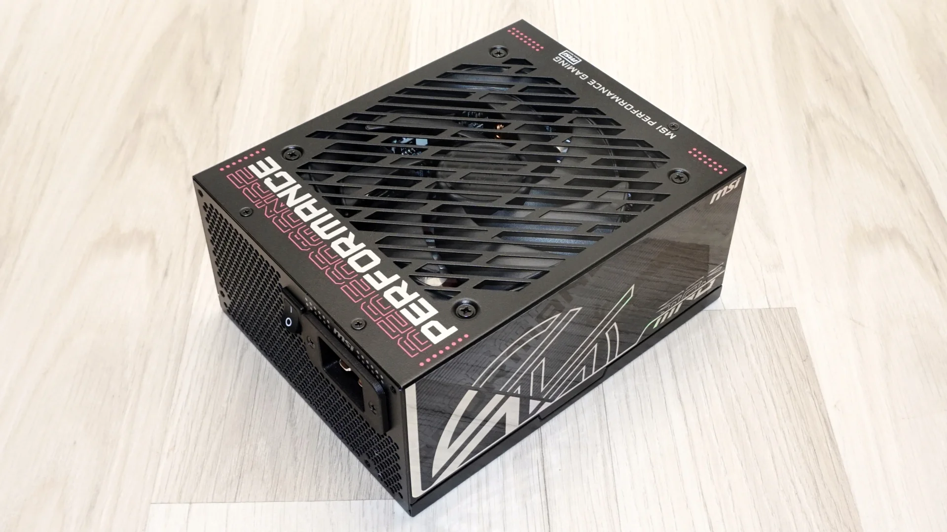 MSI MPG Ai1600TS PCIE5 PSU