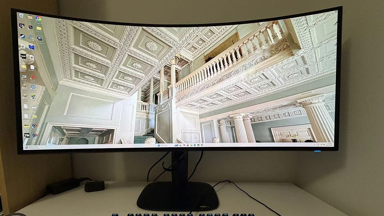 Alienware AW3926QW 39-inch WUHD OLED gaming monitor review: Premium play and imagery in a large format