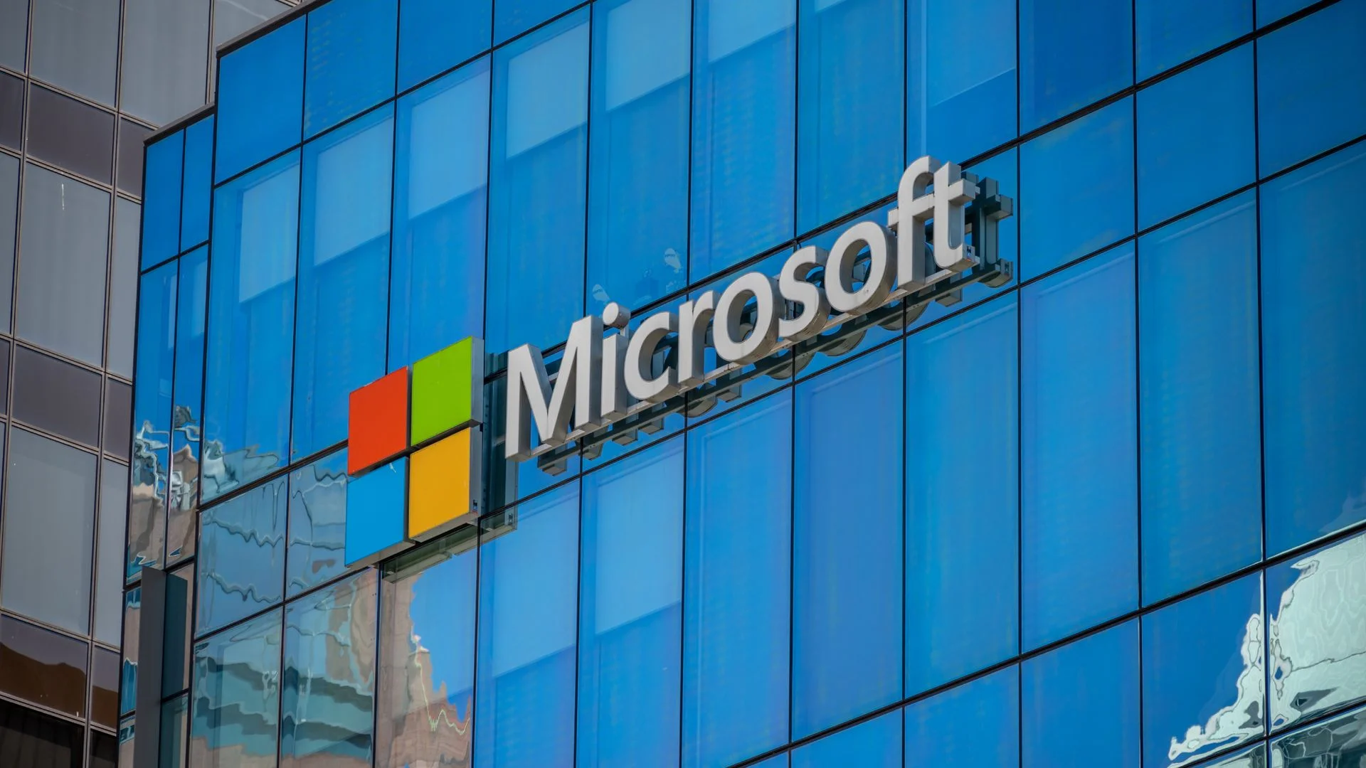 Creator of free Adobe clones unveils open-source Microsoft Office Excel, PowerPoint, and Word replications